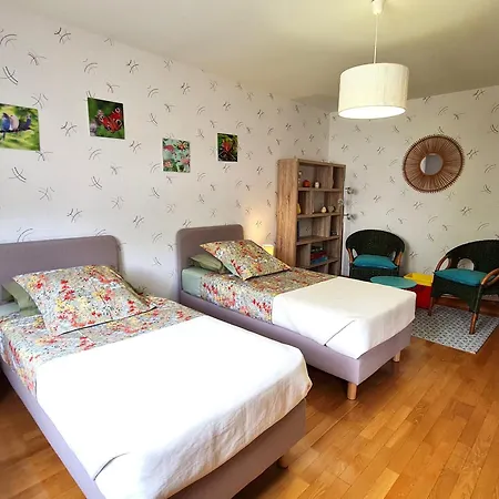 A : 4 Pers., Grand Terrain Fleuri, Proche Bar-le-duc - Fr-1-585-51 Ferienhaus *