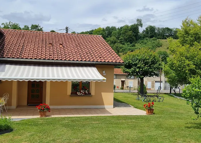 Naïves-rosières, 3 Pièces, 4 Personnes - Fr-1-585-51 * Naives-Rosieres