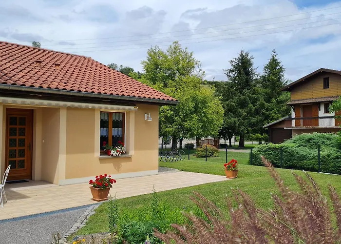 Hébergement de vacances Naïves-rosières, 3 Pièces, 4 Personnes - Fr-1-585-51 Naives-Rosieres